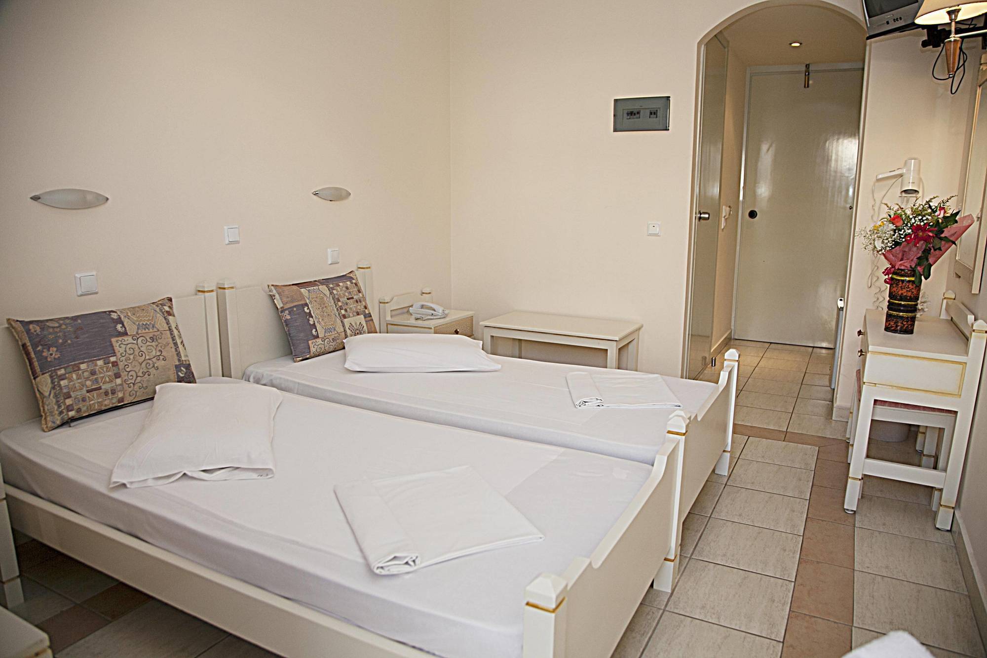 העיירה קוס Theonia Hotel מראה חיצוני תמונה